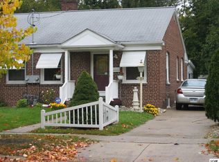 702 W Maple Ave, Adrian, MI 49221