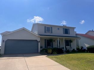 2701 Slayton Dr, Bloomington, IL