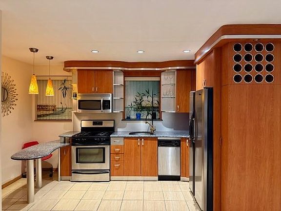3rd image of 8778 21st Ave #1