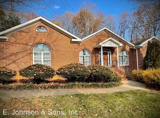 2691 Alderney Ln, Winston Salem, NC 27103