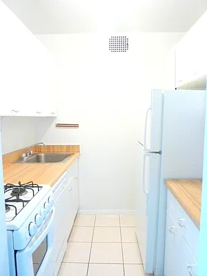 Rented by Nest Seekers International | media 10