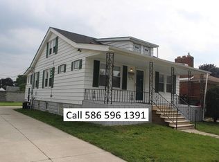 16070 Wilson Ave, Eastpointe, MI 48021
