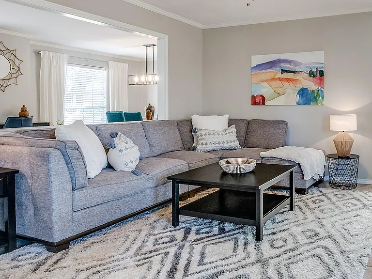 Spacious Open Layout Family Room!