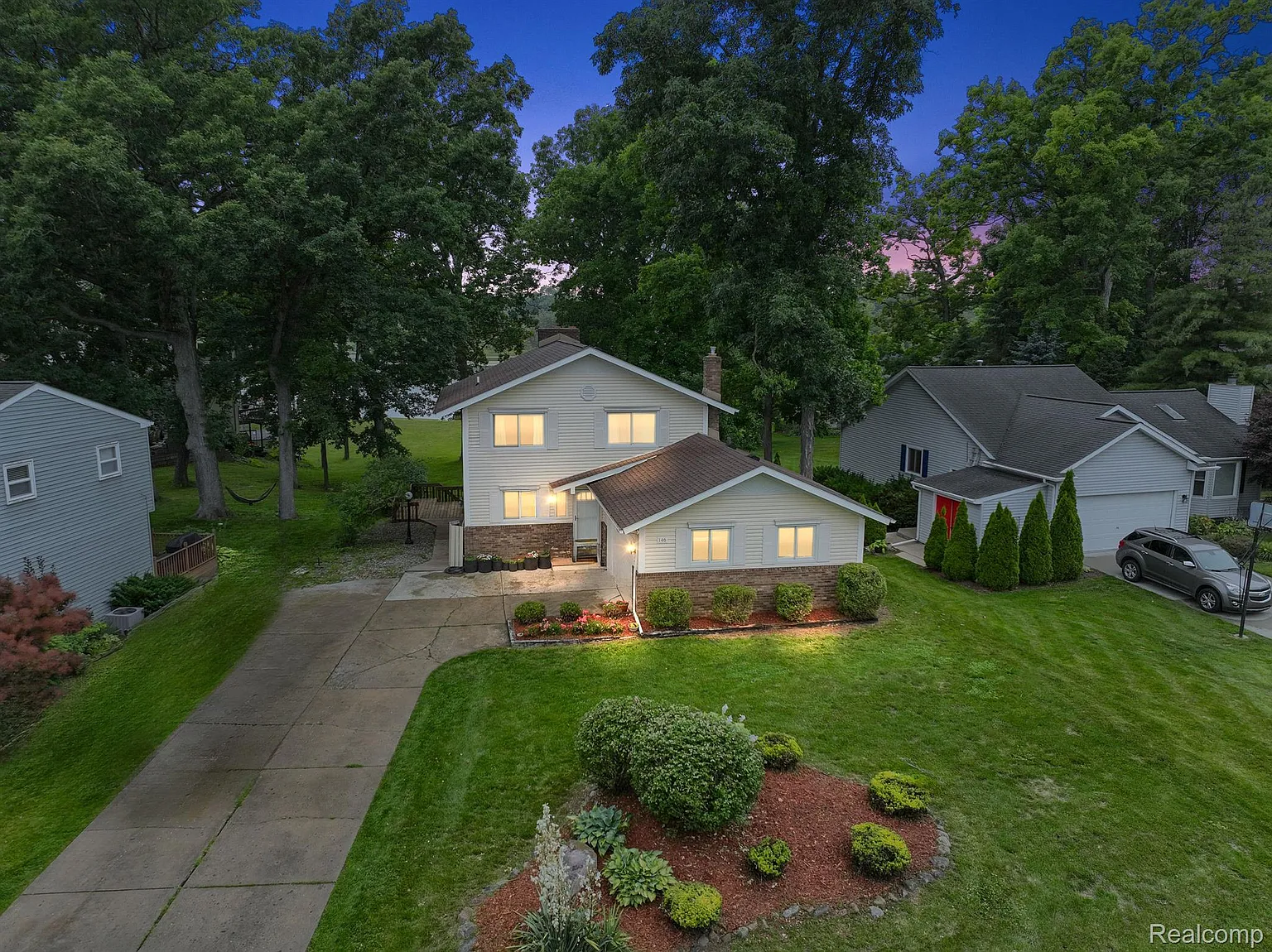 146 Fonro Dr photo 1