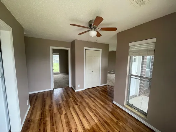 (Duplexes) The Loop on 32nd St, 3206 Missouri Pl #3212, Joplin, MO 64804