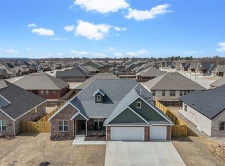 1169 Montichiello Ave, Tontitown, AR 72762