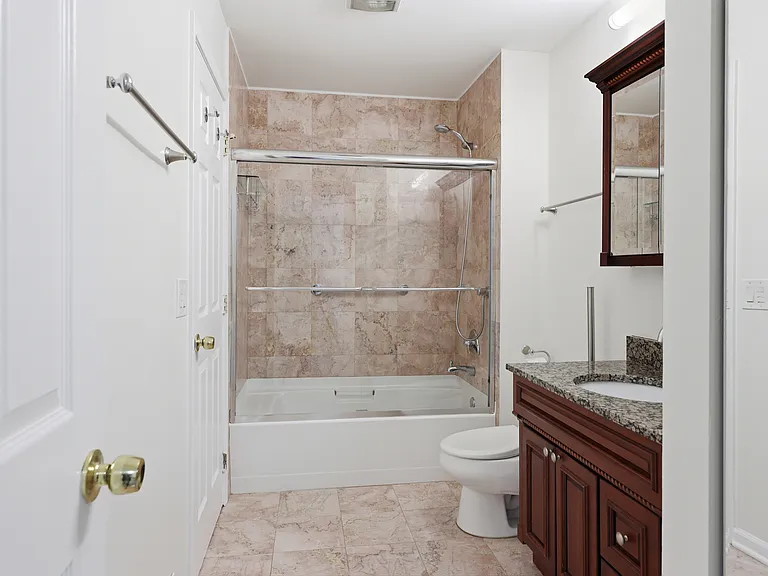 1542 Anderson Ln — Photo 24