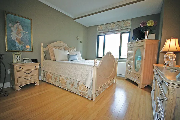 Sold by Keller Williams City Life Realty | media 5