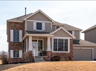 18353 Harney St, Elkhorn, NE 68022