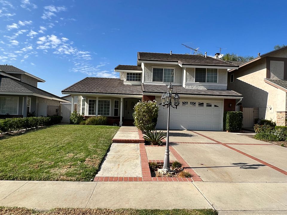 1st image of 1221 N Lynwood Dr