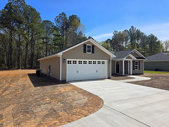 3rd image of 1003 S Saint Pauls Church Rd