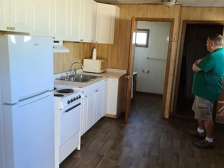 312 Douglas Ave — Photo 3