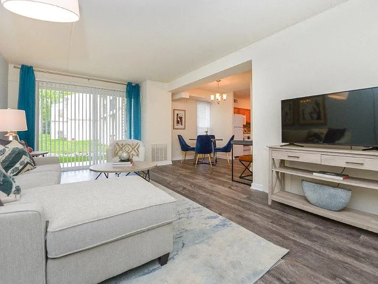 Willowbrook Apartment Homes — Photo 7