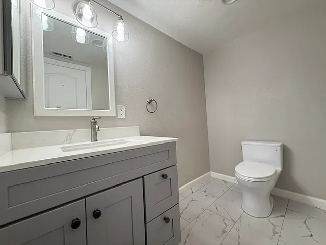 1780 Kyra Cir — Photo 16