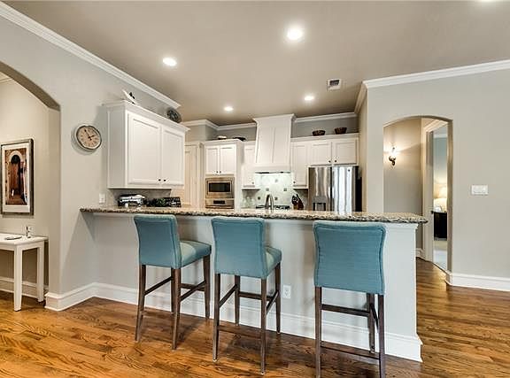 2nd image of 1512 Hackett Creek Dr