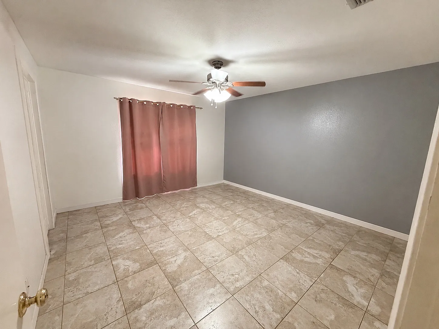 3 bed, 1299 sqft, $1,500 — Photo 4