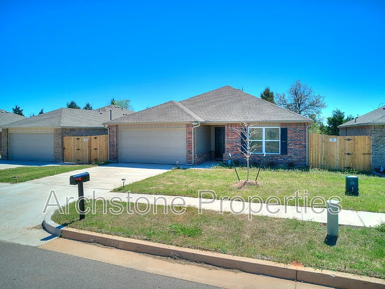 1308 Dustin Dr — Photo 25