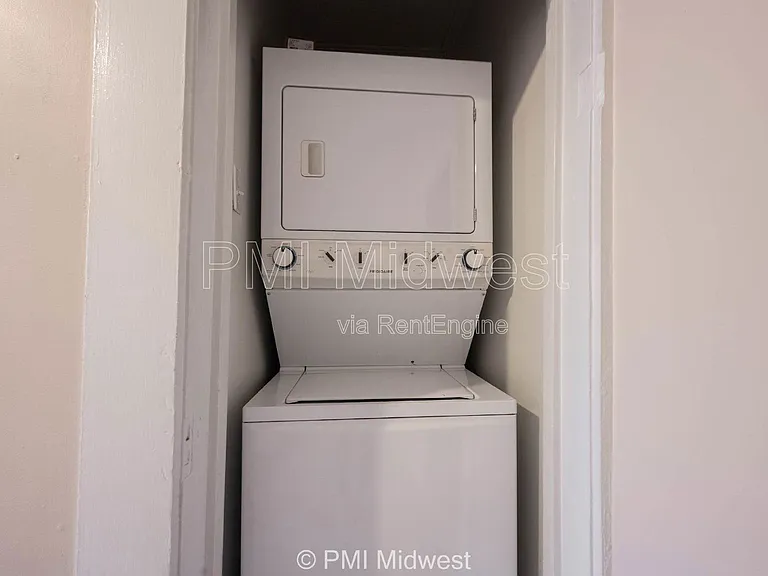 411.5 S East St — Photo 13