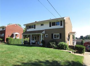 207 Clover Dr, Elizabeth, PA