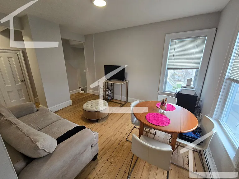 5 Pearl St #4B — Photo 1