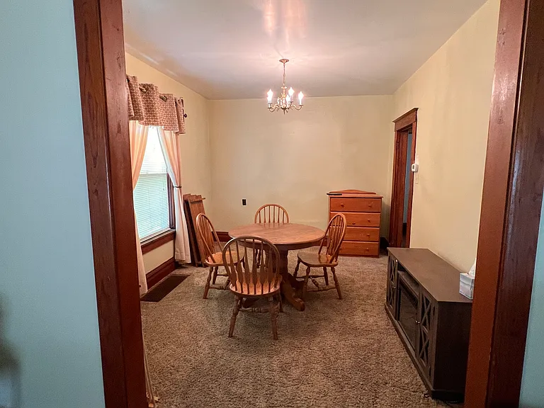 303 Barret St — Photo 7
