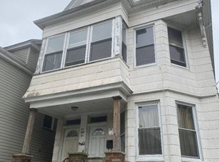 1052 Anna St, Elizabeth, NJ 07201