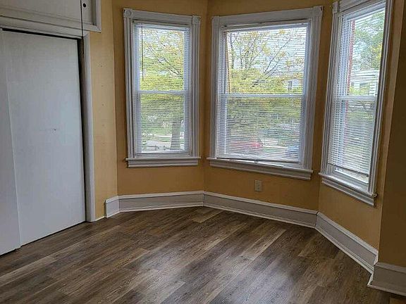 5th image of 1309 Park Blvd