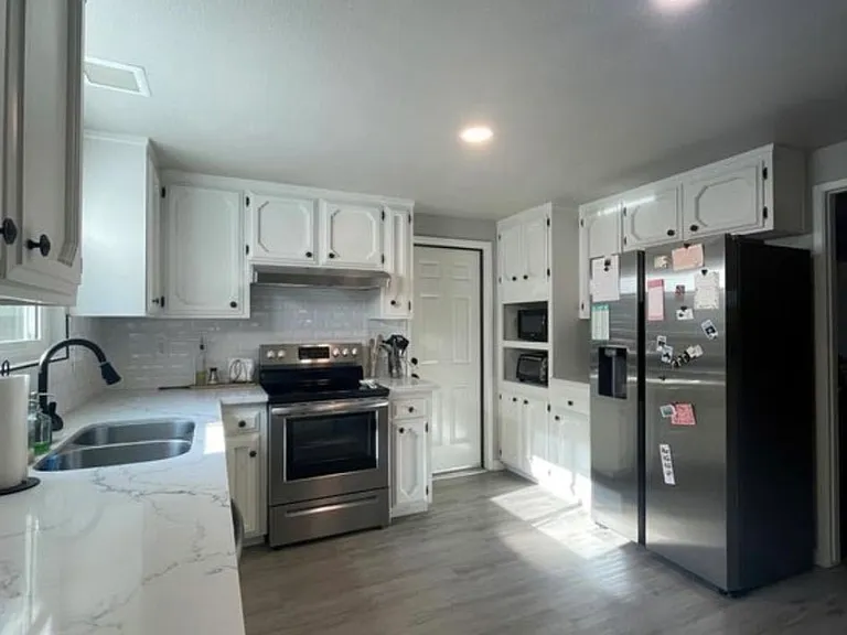 3289 E Paul Ave — Photo 15