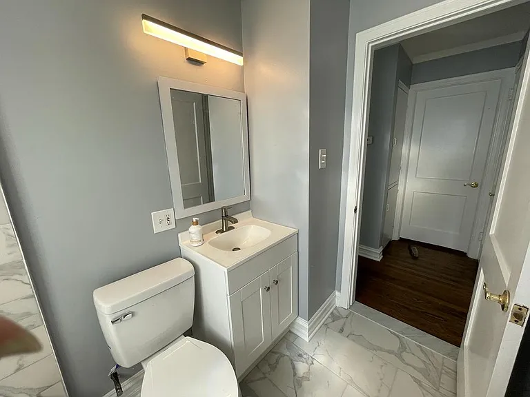 136 Girard Ave — Photo 10