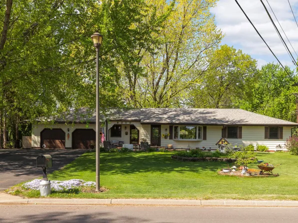 8250 Hemingway Ave S, Cottage Grove, MN 55016
