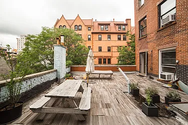 Rented by Jonathan Wachtel, LREB