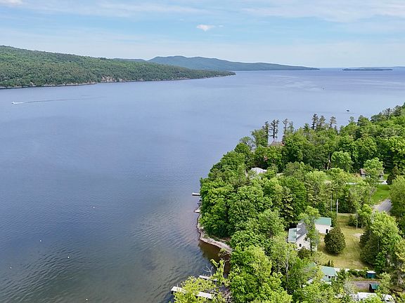 5th image of 286 Corlear Dr