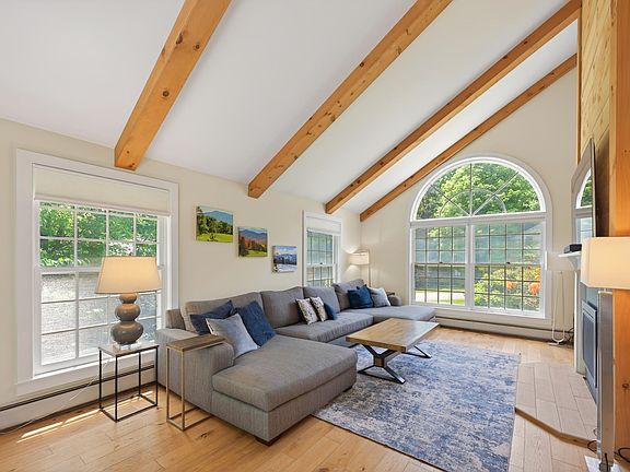 2nd image of 15 Sawmill Village Way