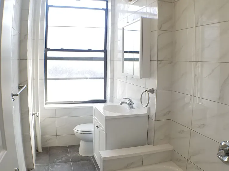 427 Fort Washington Ave #5G — Photo 16