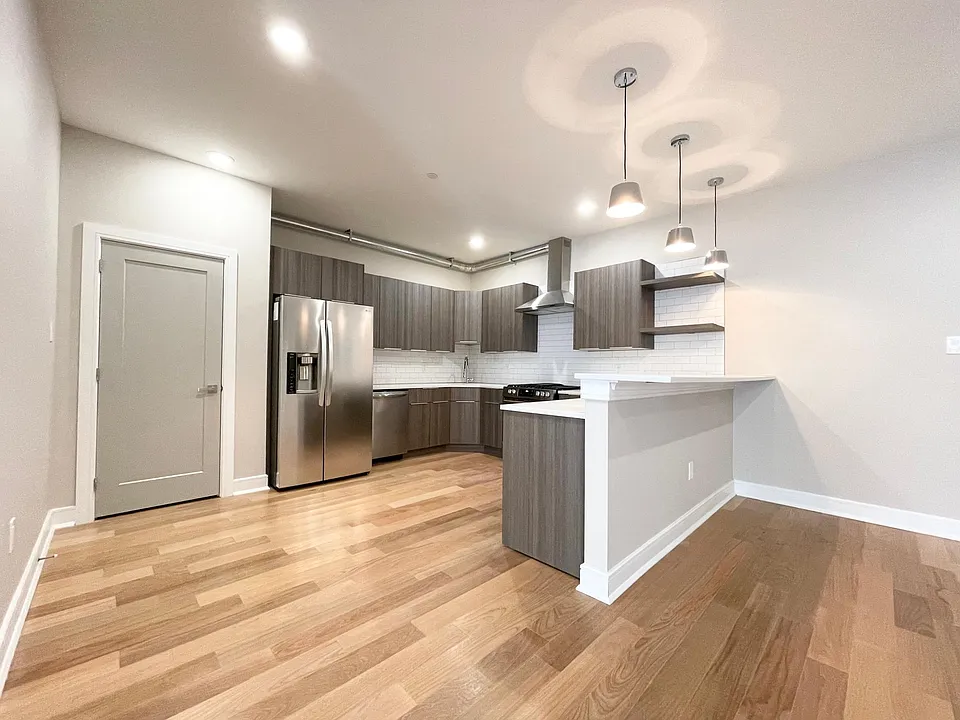 3206 Capri Dr #102B