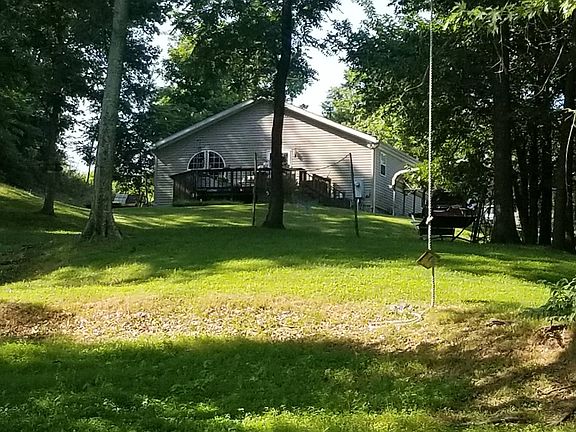 5th image of 2070 Vine St