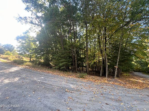 4th image of 4 Mountain View Rd
