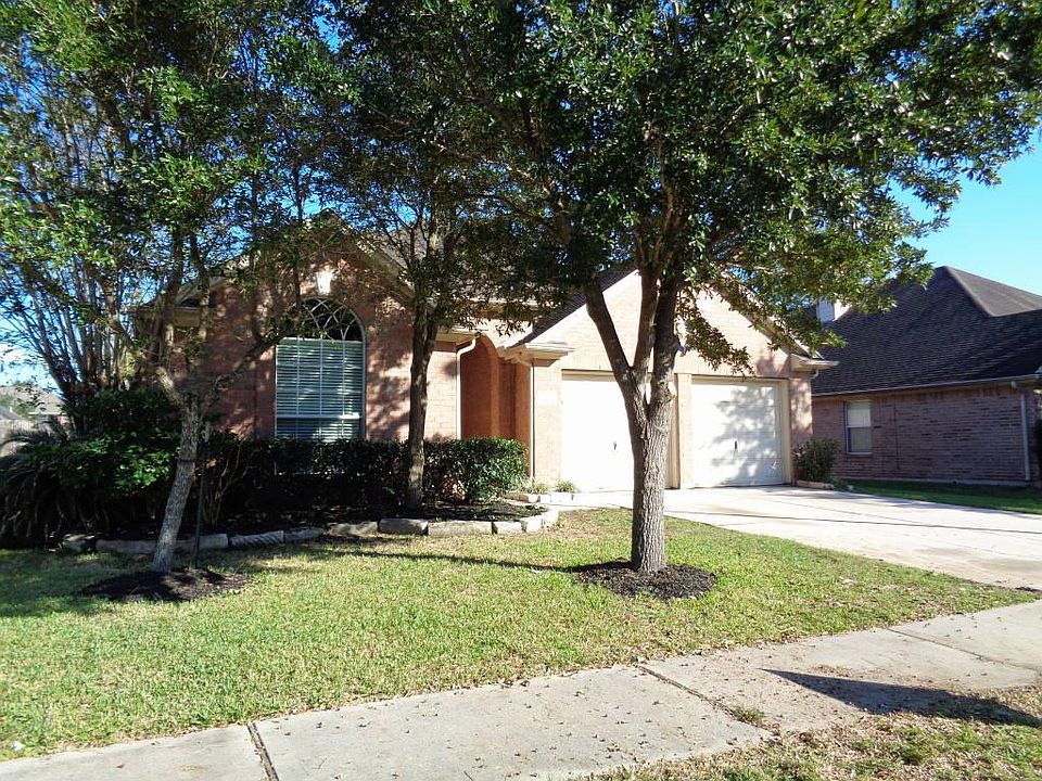 1st image of 18810 Atascocita Forest Dr