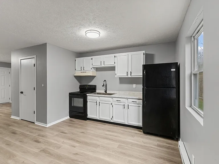Fowler Apartments — Photo 6