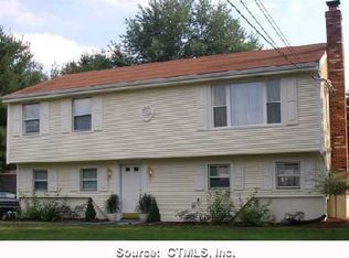 155 Pickney Ave, Plainville, CT 06062