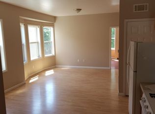 6321 24th Ave APT 4, Kenosha, WI 53143