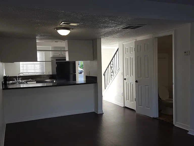 Oak Ridge Apartments — Photo 47
