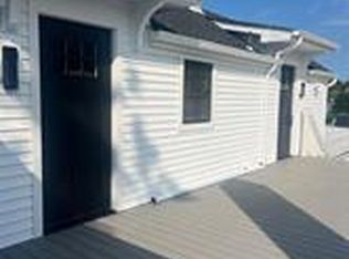 152 S Country Rd #B, Bellport, NY 11713