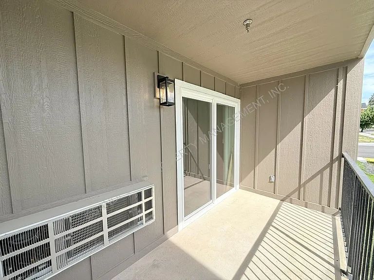 424 S Olive Ave #104 — Photo 14