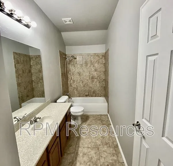 3708 New London Ave — Photo 16