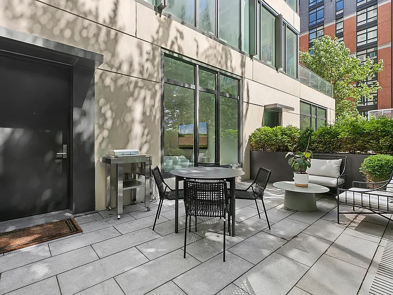 450 Washington St #Townhouse 2 — Photo 4