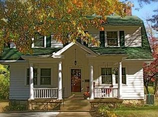 5615 Oak St, Kansas City, MO 64110