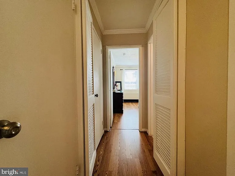 2030 N Vermont St #104 — Photo 5