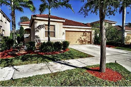 1st image of 1719 Winterberry Ln