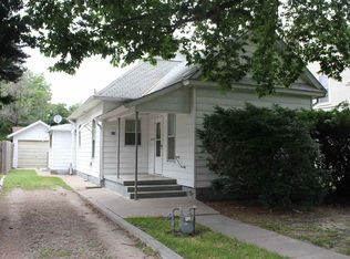 428 E 8th St, Newton, KS 67114